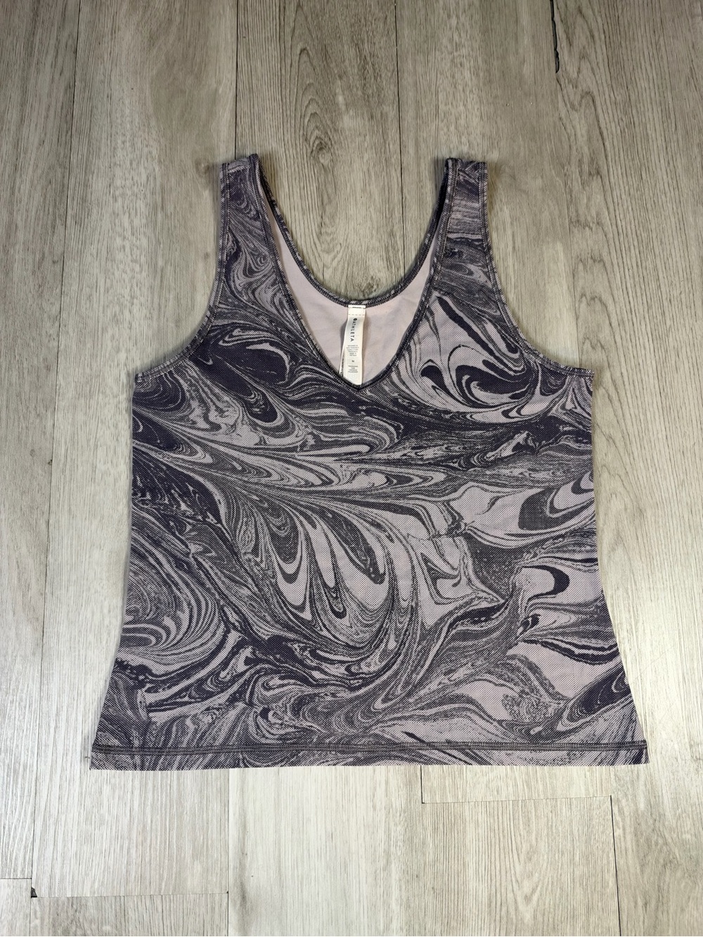 Athleta Transcend Gray Purple Abstract Swirl V-Neck Stretch Tank Top M
